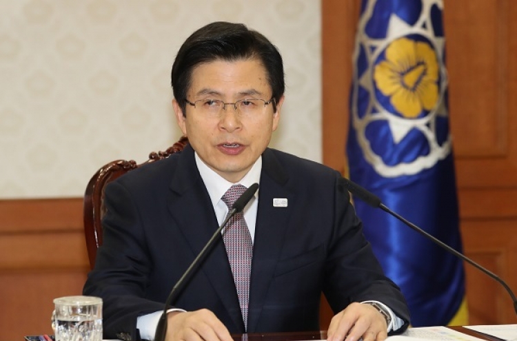 Hwang orders election watchdog to sternly deal with illegal electioneering