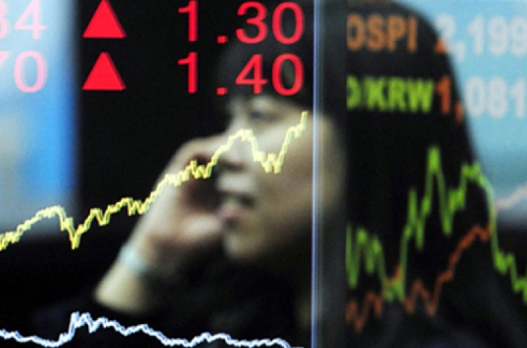 Korean stocks trade almost flat in late morning