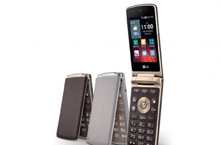 Cheaper clamshell phones favored by elderly consumers