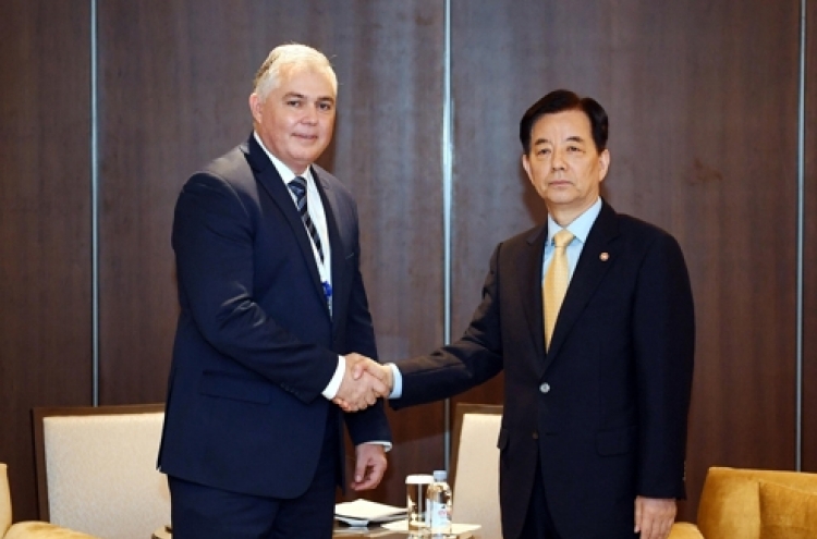 Korea, New Zealand to deepen defense ties