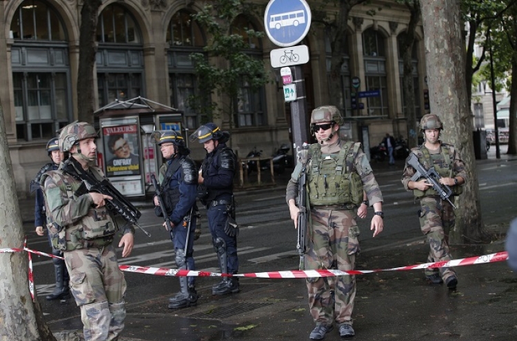 French police shoot attacker outside Notre Dame in Paris