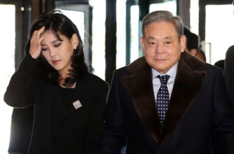 Court orders Samsung heiress to pay 8.6 billion won to ex-husband