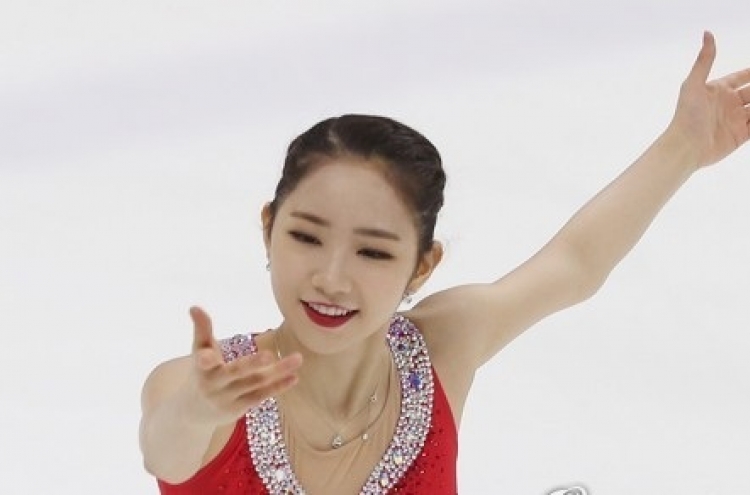 Promising figure skater withdraws from Asian event with foot injury