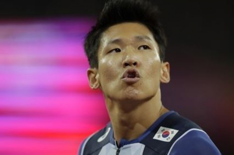 Korean sprinter Kim Kuk-young crashes out of 100m semis at worlds