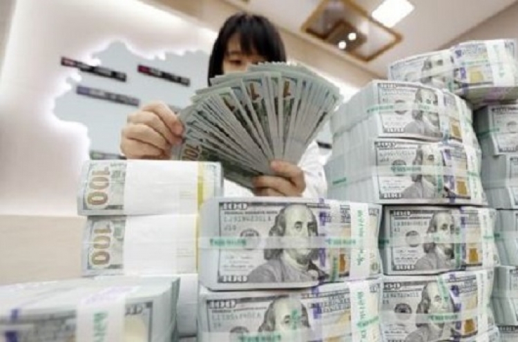 Banks' foreign currency deposits rise in July