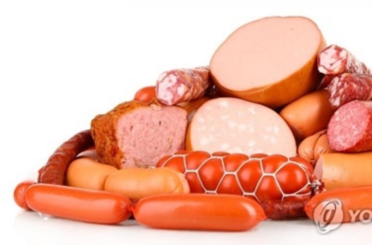 Discount chains suspend sales of sausages, ham made from European pork