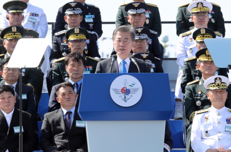 Moon says wartime operational control key to stronger military