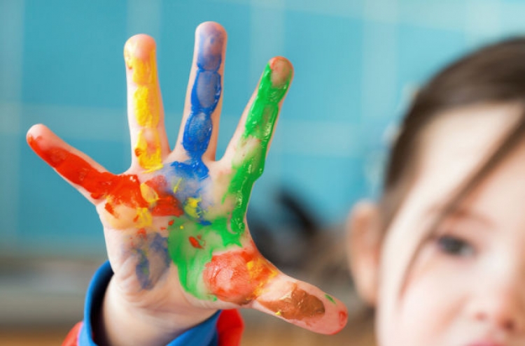 Children's finger paints found to contain toxins