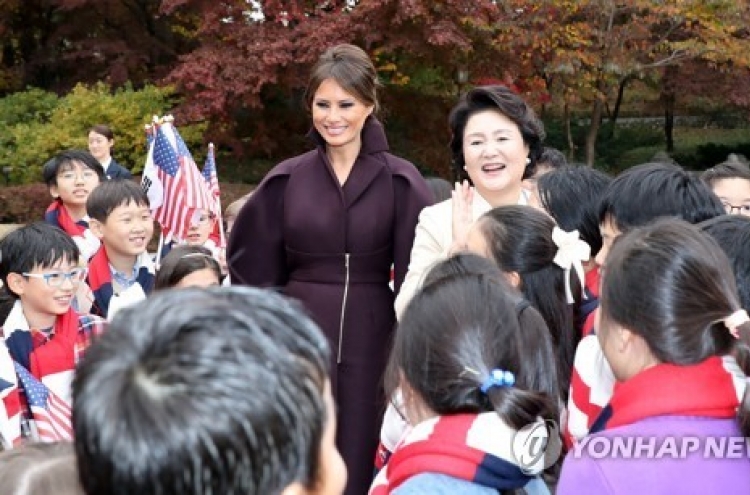 S. Korean, US first ladies seek rapport with tea time, confab, stroll