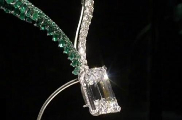 경매사상 최대 163캐럿 다이아몬드 378억원에 팔려