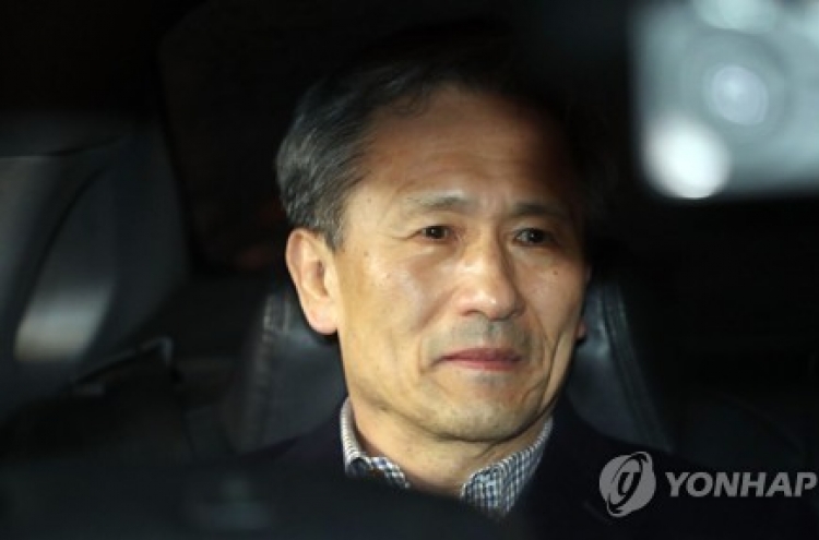 "김관진 석방 납득 어렵다" 검찰, 법원 결정에 강력 반발