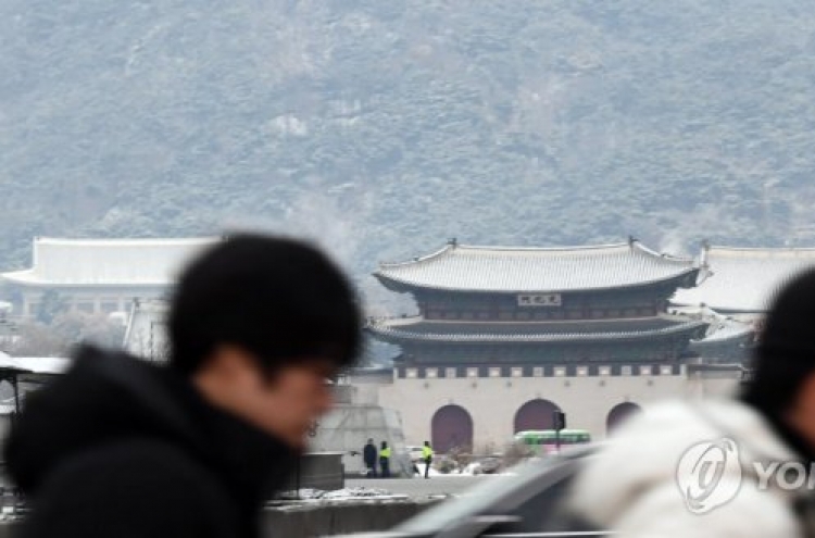 서울, 올겨울 처음 눈 쌓였다…전국 곳곳에 대설특보