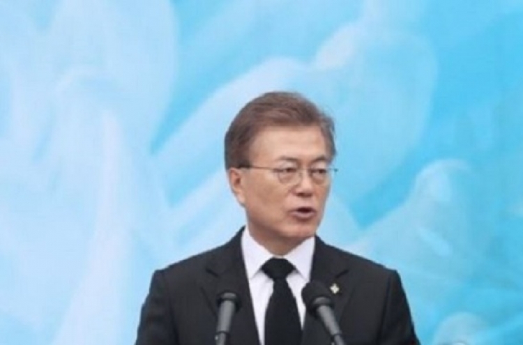 Moon vows all-out support for SMEs, new businesses