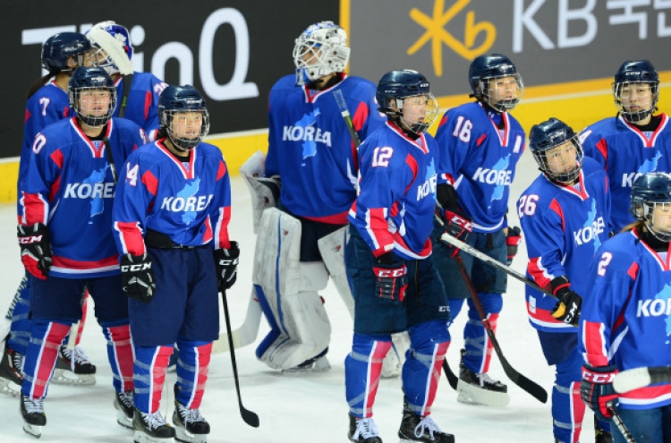 [PyeongChang 2018] N. Koreans make little impact in joint women's hockey team debut