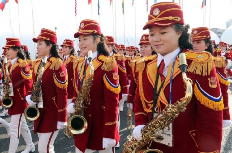 [Photo News] North Korean athletes enjoy festive welcoming ceremony