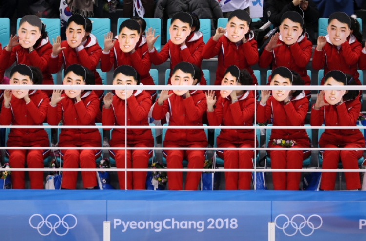 [Newsmaker] Kim Il-sung’s face haunts South Koreans amid PyeongChang festivities