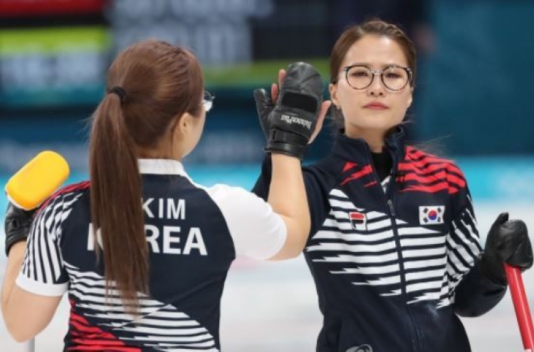 '안경 선배' 실제 성격은? "OO이 취미"