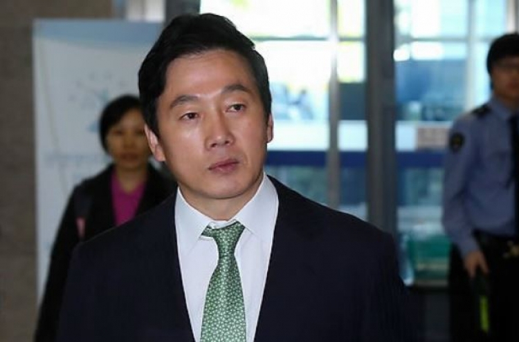 [Newsmaker] Chung Bong-ju withdraws from Seoul mayoral race