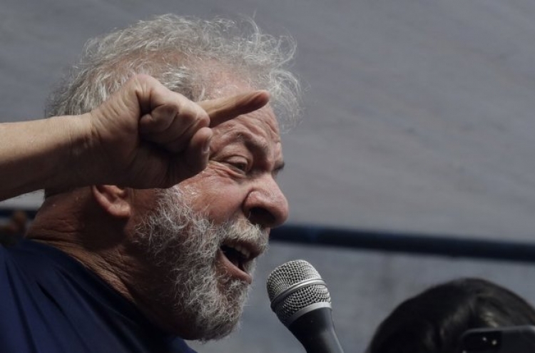 [Newsmaker] Brazil's Lula surrenders to serve prison sentence