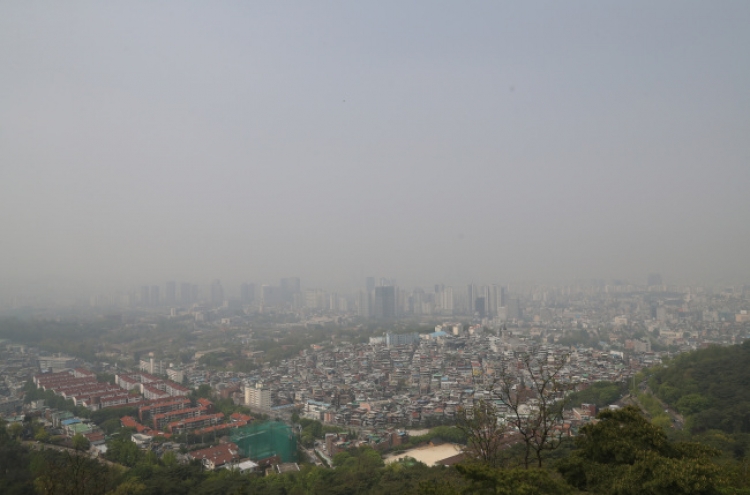 [Weather] Glimpse of early summer, fine dust level ‘unhealthy’