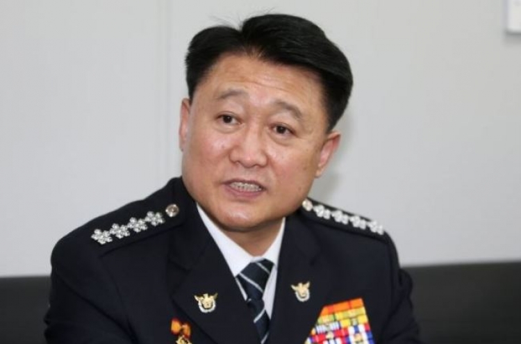 Police chief vows thorough investigation of opinion rigging scandal