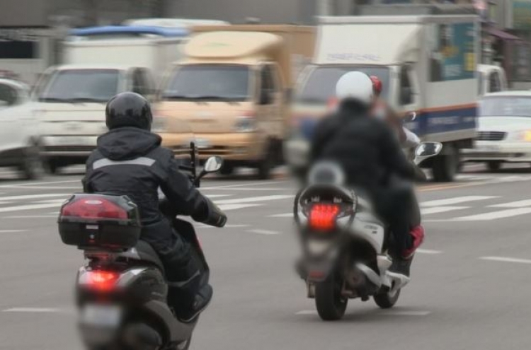 Police to reapply for arrest warrant for ‘motorcycle pervert’