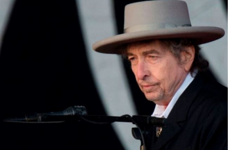 Bob Dylan set for his 1st concert in Seoul in 8 years