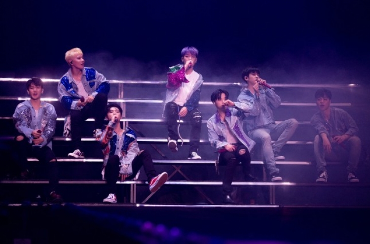 iKon kicks off world tour with Seoul concert