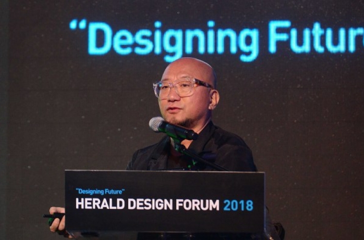 [Herald Design Forum 2018] Breathing life into plastics: Choi Jeong-hwa