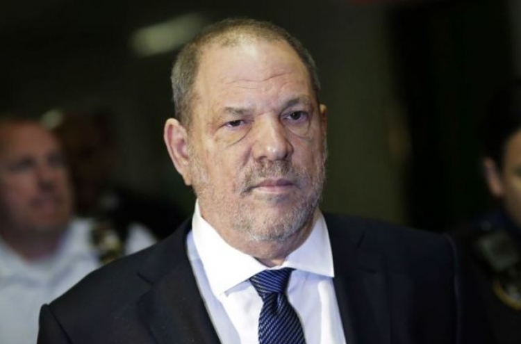 Actress Paz de la Huerta sues Harvey Weinstein, alleges rape