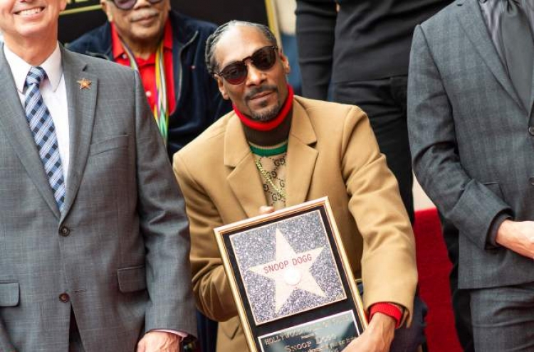 ‘I want to thank me,’ rapper Snoop Dogg on getting Hollywood star