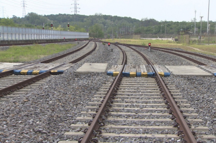 N. Korea yet to answer Seoul's proposal to begin railway inspection this week