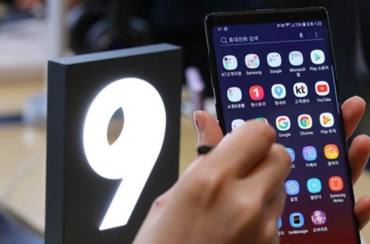 OLED accounts for 60 pct of world's market for smartphone displays: IHS Markit