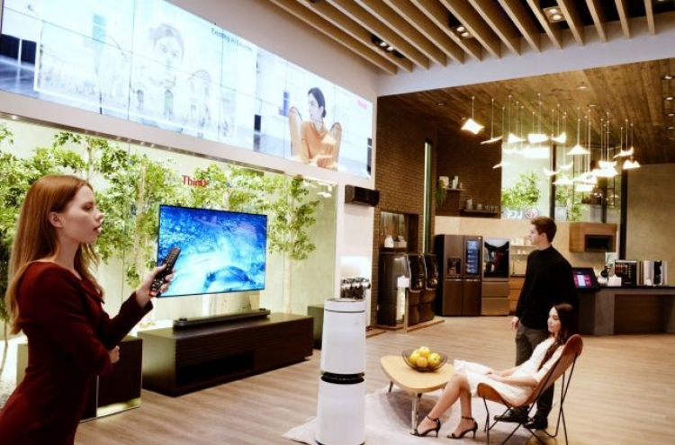 Solo activities, watching TV most popular forms of leisure in Korea