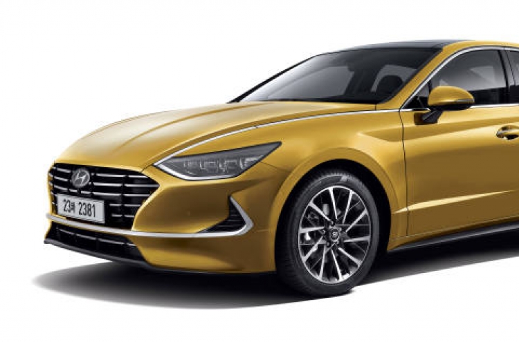 Hyundai unveils revamped Sonata with ‘smart’ engine