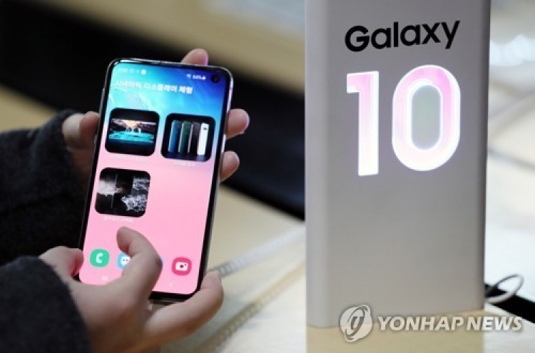 Samsung Galaxy S10+ tops Consumer Reports’ smartphone ratings