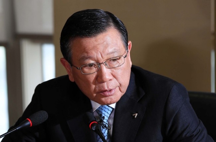 Ex-Kumho chief bids adieu to Asiana Airlines