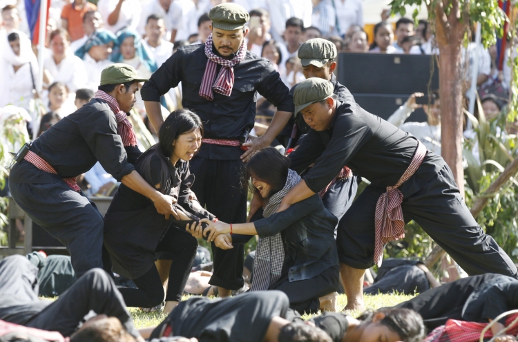 Cambodia marks genocide atrocities with Day of Remembrance