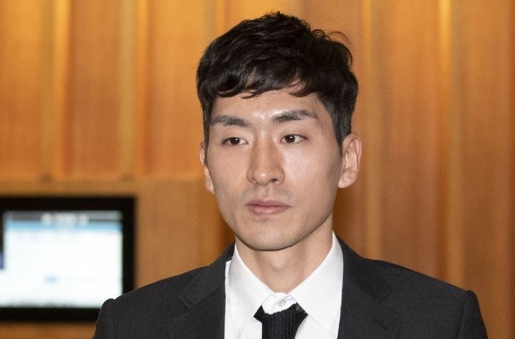 Olympic speed skating champion Lee Seung-hoon suspended for 1 yr over assault allegations