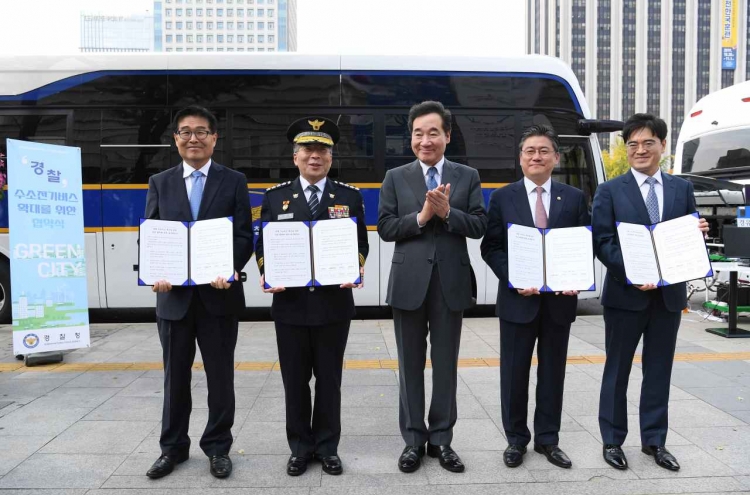 Hyundai unveils upgraded hydrogen bus for Korean police