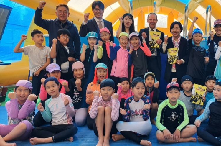 [Diplomatic circuit] Australian Embassy supports water safety education in Seoul