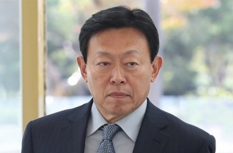 [Newsmaker] Shin Dong-bin steps down as director of Lotte E&C
