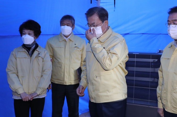 [Newsmaker] Government tries damage control following face mask shortage