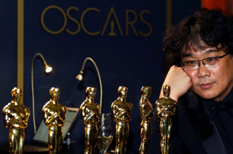 ‘Parasite’ makes Oscars history with four wins