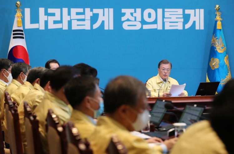 Moon says int'l ties on quarantine, economy crucial