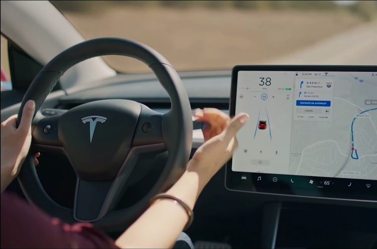 Korean watchdog to examine Tesla’s ad for autopilot