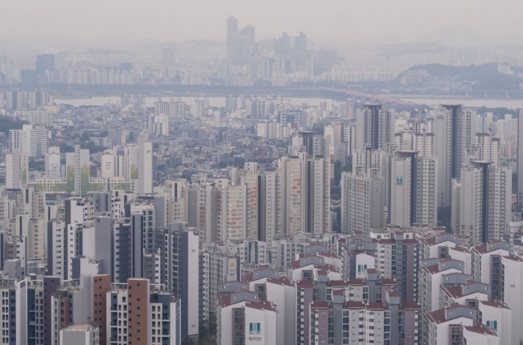 Seoul's apartment prices rise 4.5 times higher under Moon than under preceding two governments