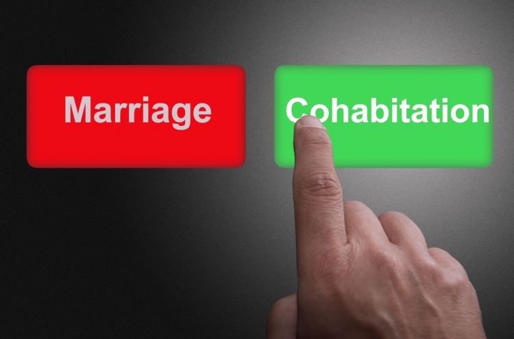 S. Korea pushes to embrace cohabiting couples, non-traditional families