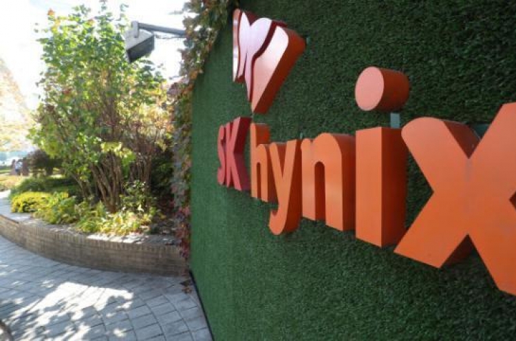 SK hynix expects strong memory demand on server, mobile growth