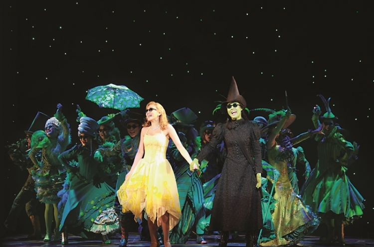 [Herald Review] Green-skinned witch makes ‘Wicked’ return